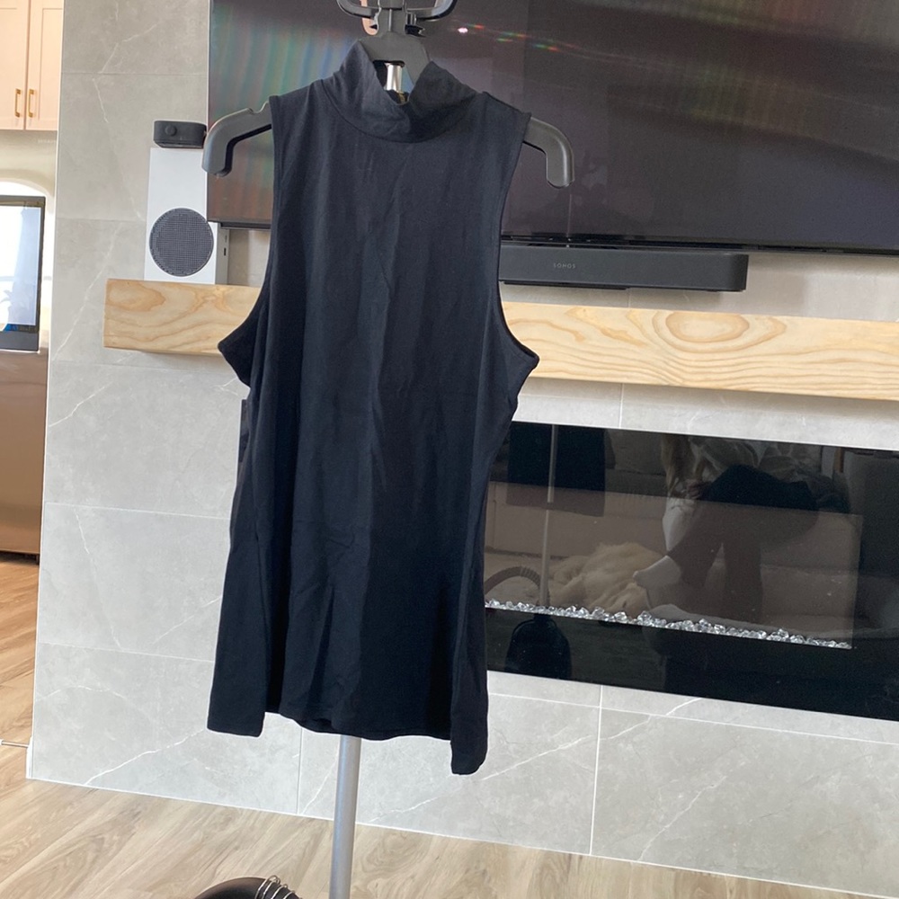 Express lock turtleneck large black new